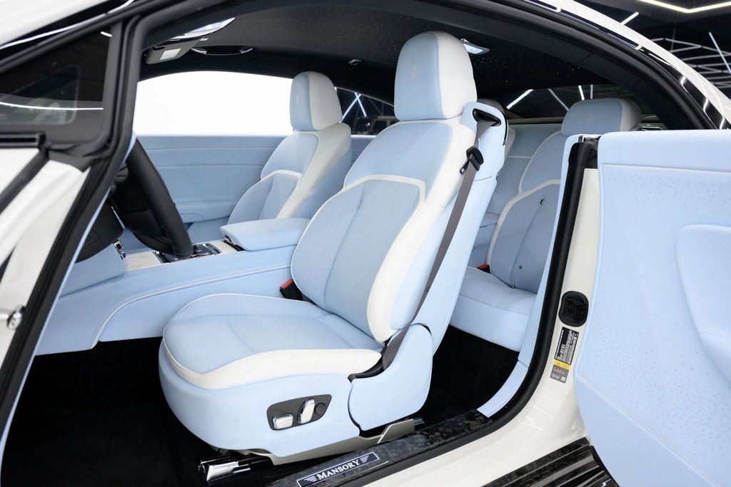 Used 2025 Rolls-Royce Spectre AWD/4WD image 37