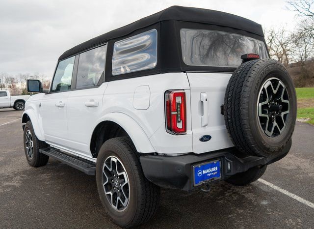 Used 2023 Ford Bronco Outer Banks AWD/4WD image 8