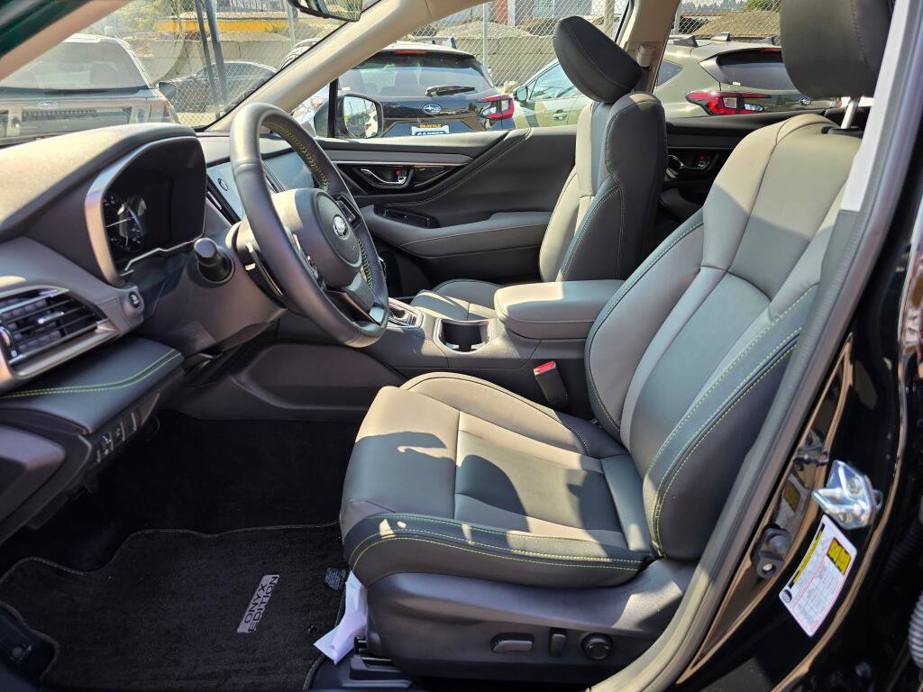 Certified 2025 Subaru Outback Onyx Edition AWD/4WD image 20