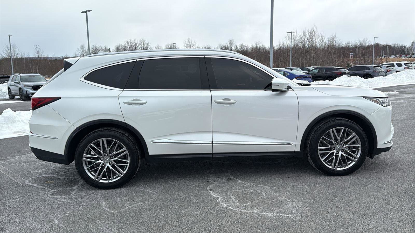Used 2023 Acura MDX SH-AWD w/ Advance Package image 4
