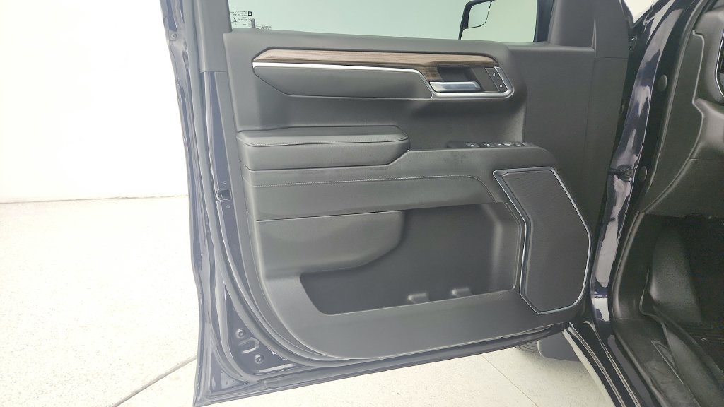 Certified 2022 Chevrolet Silverado 1500 LT RWD image 24