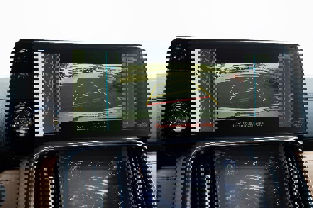 New 2026 Lexus LX 600 4WD w/ Luxury Package image 16