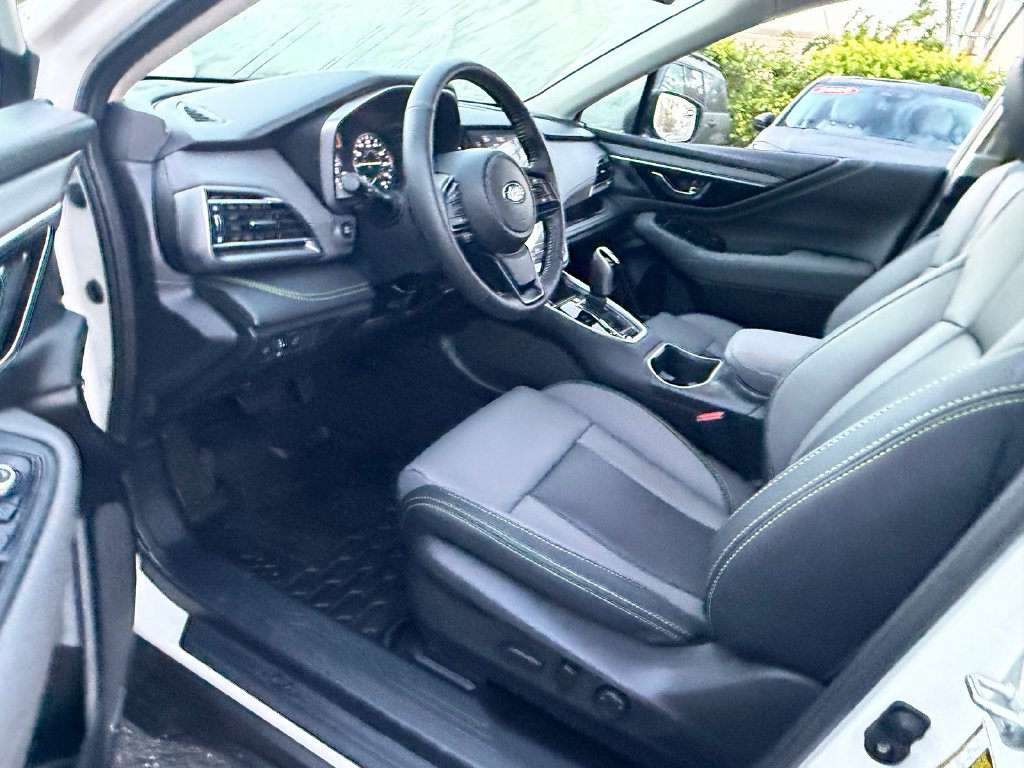 Used 2024 Subaru Outback Onyx Edition XT AWD/4WD image 11