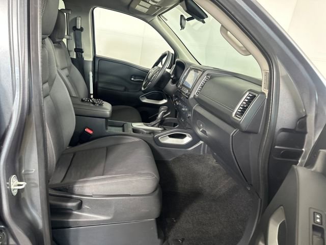 Used 2022 Nissan Frontier SV image 28