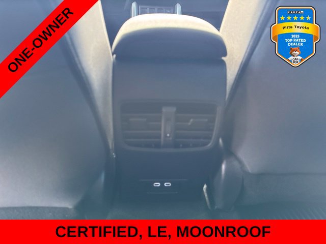 Certified 2024 Toyota Corolla Cross LE w/ Moonroof Package FWD image 18