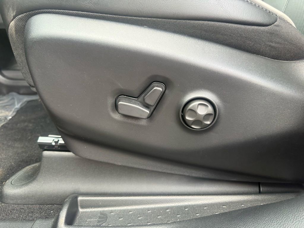 New 2026 Chrysler Pacifica Limited w/ S Appearance Package image 74