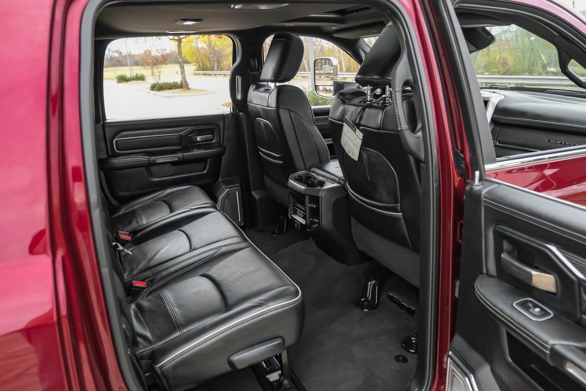 Used 2019 RAM 3500 Limited image 40