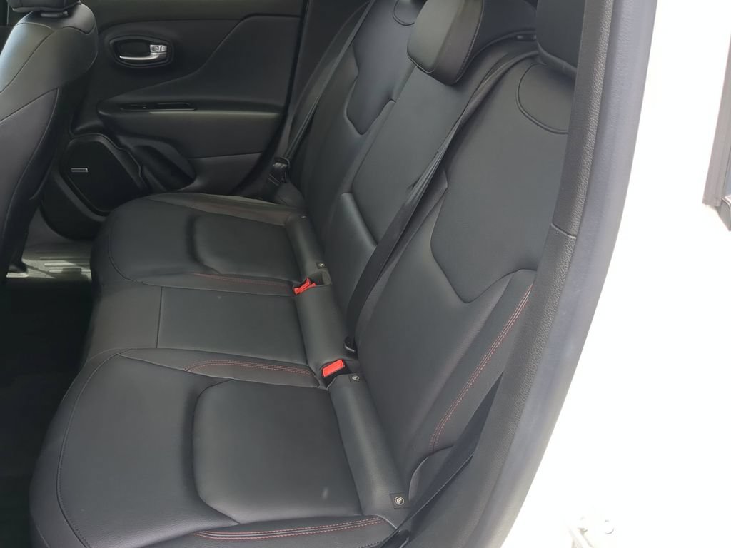 Used 2021 Jeep Renegade Trailhawk w/ Sun & Sound Group AWD/4WD image 17