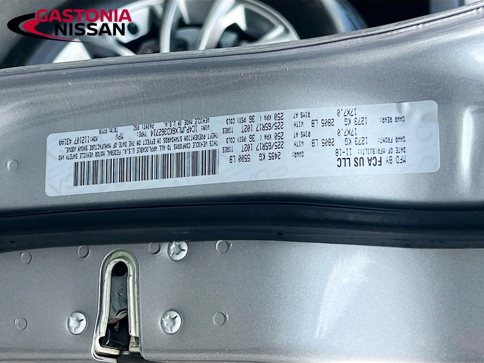 Used 2019 Jeep Cherokee Latitude Plus w/ Cold Weather Group image 40