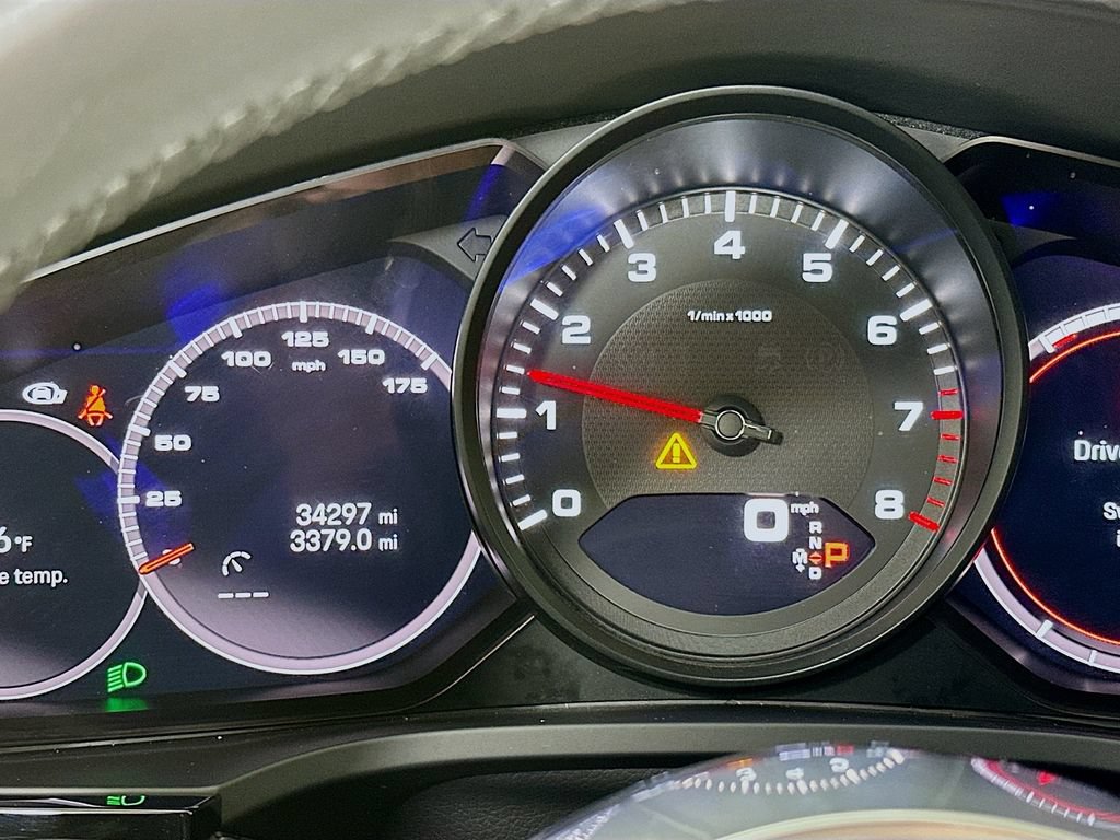 Certified 2022 Porsche Cayenne AWD/4WD image 13