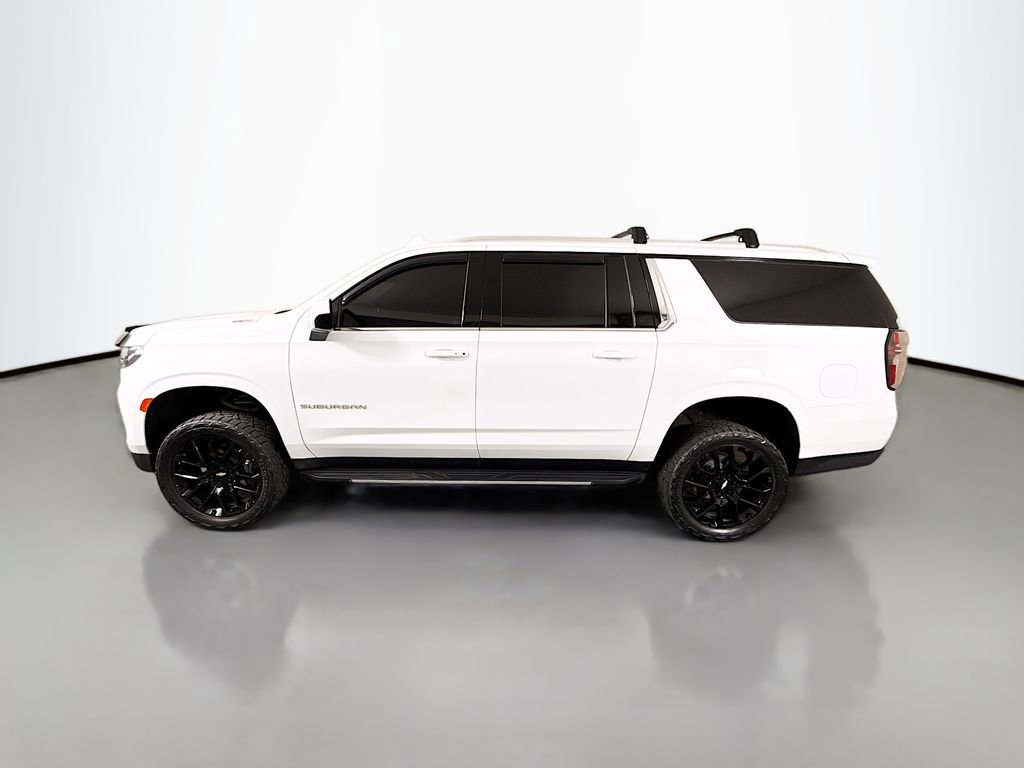 Used 2023 Chevrolet Suburban LT w/ Max Trailering Package AWD/4WD image 4
