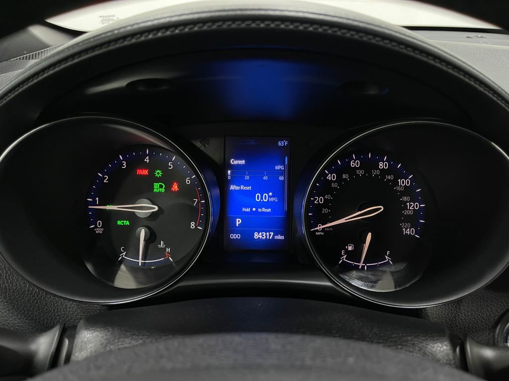 Used 2018 Toyota C-HR XLE image 21