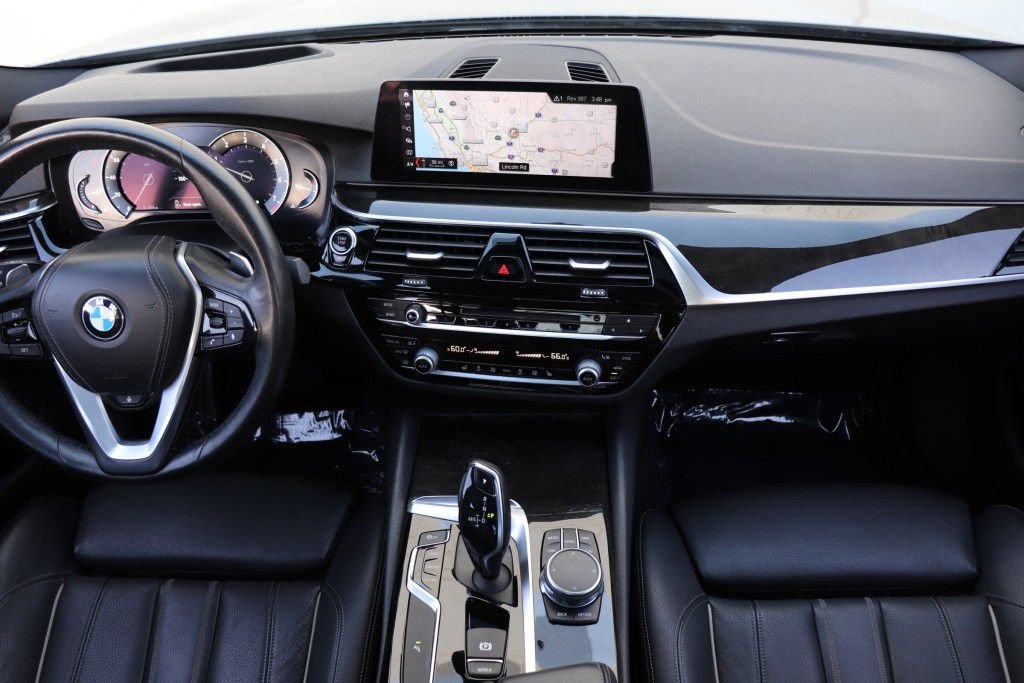 Used 2017 BMW 540i w/ Premium Package RWD image 44