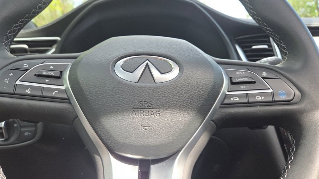 Certified 2025 INFINITI QX55 Luxe AWD/4WD image 37