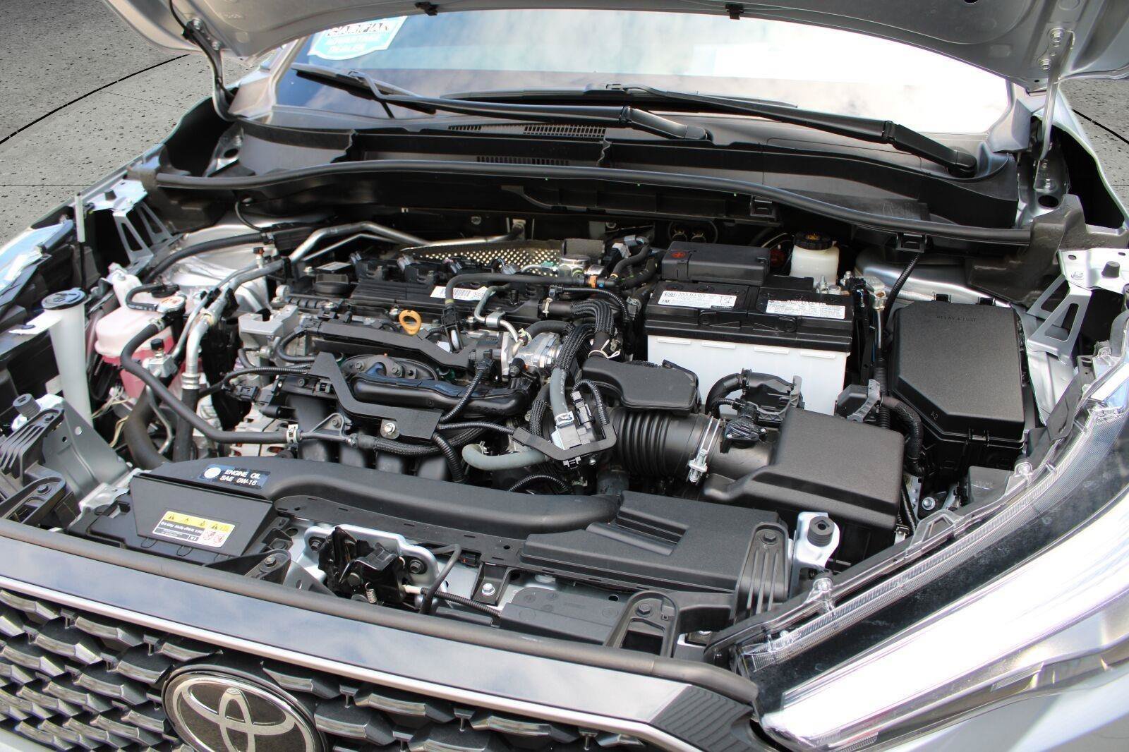 Used 2022 Toyota Corolla Cross XLE w/ Convenience Package FWD image 51