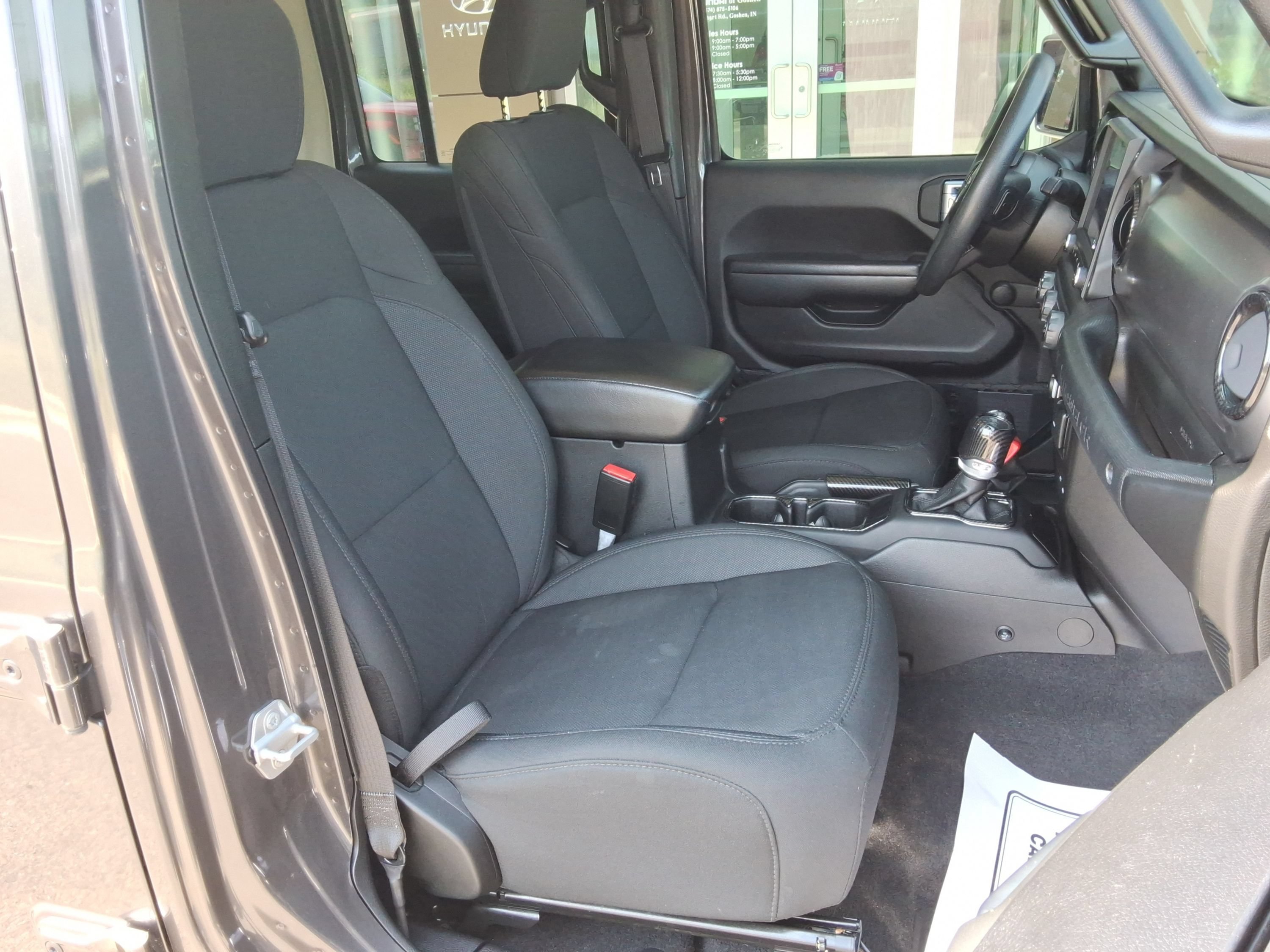 Used 2021 Jeep Wrangler Unlimited Sport AWD/4WD image 34
