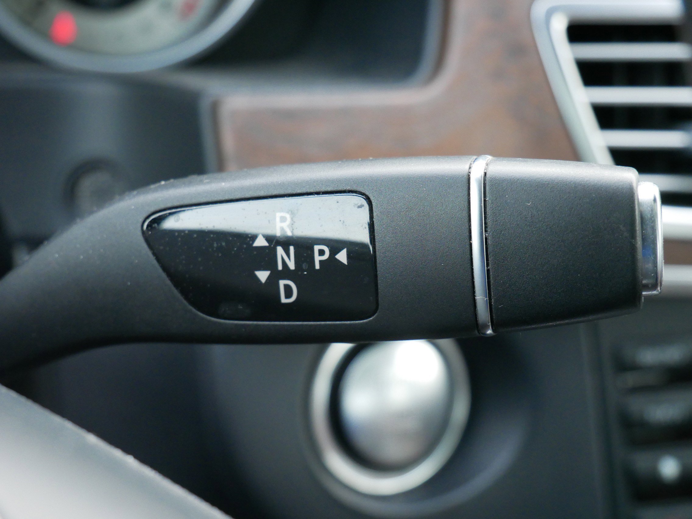 Used 2015 Mercedes-Benz E 400 4MATIC Sedan image 28