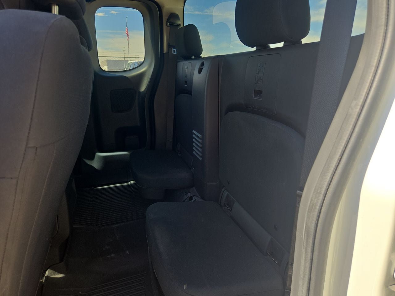 Used 2024 Nissan Frontier S w/ Technology Package AWD/4WD image 13