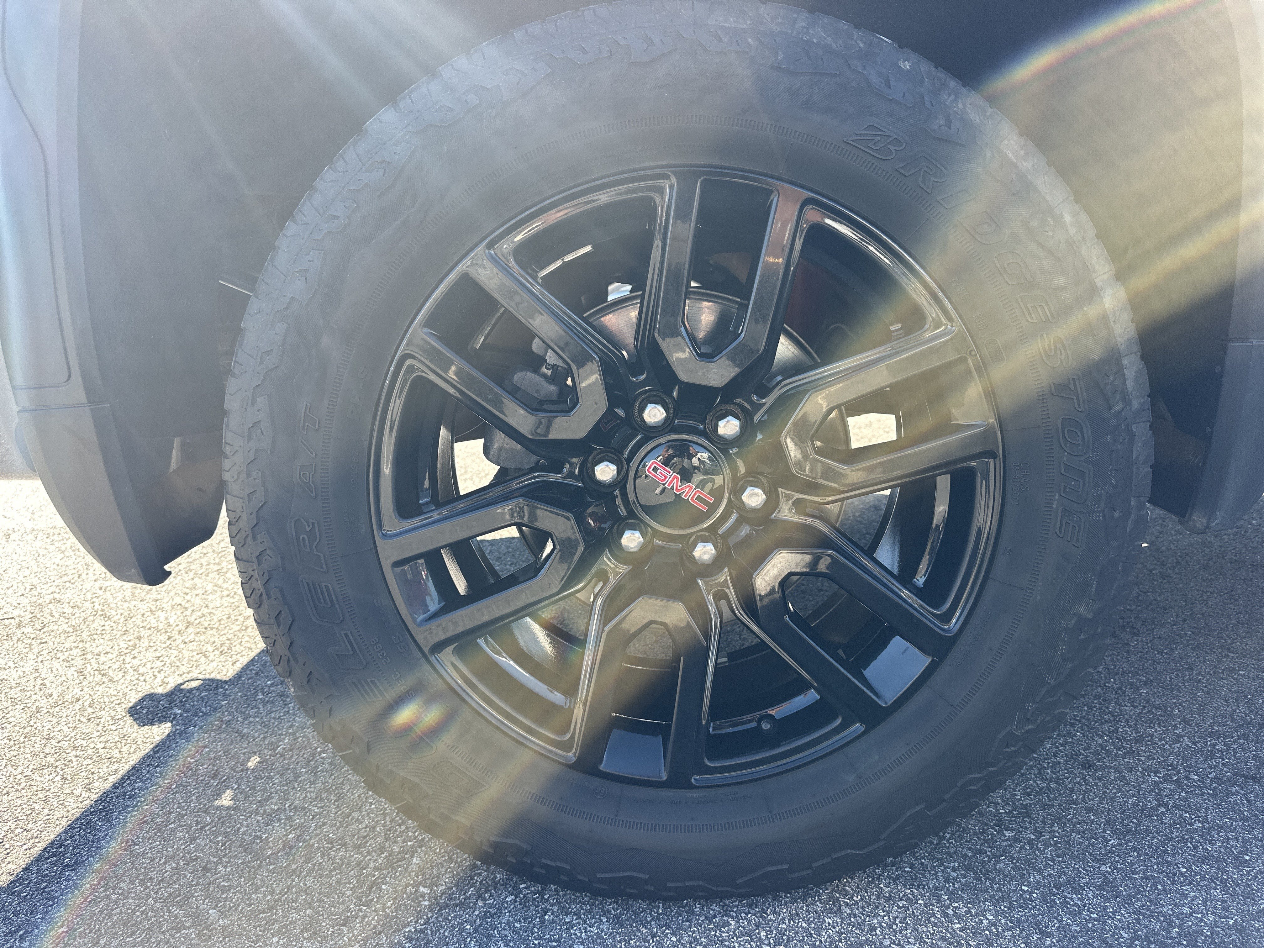Used 2024 GMC Sierra 1500 Elevation AWD/4WD image 18