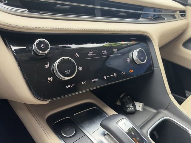 Used 2023 INFINITI QX60 Luxe w/ Cargo Package FWD image 19