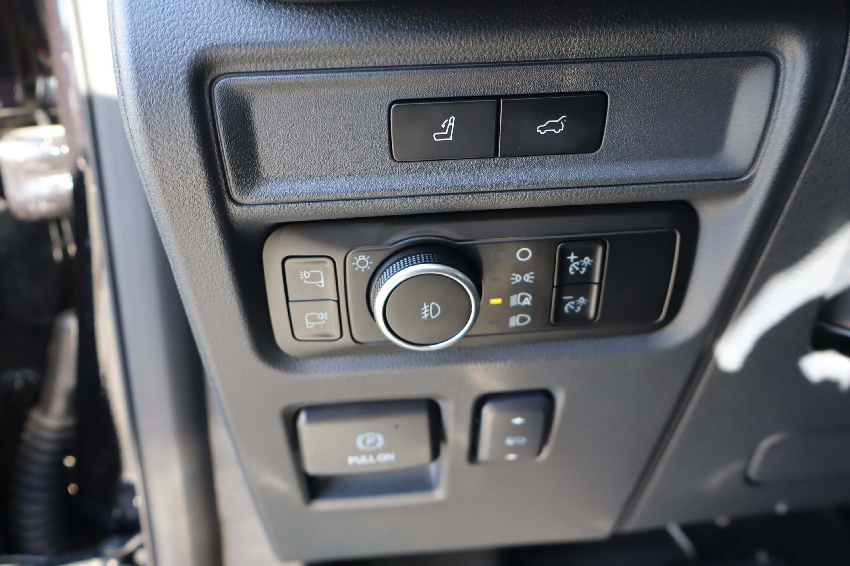 Used 2024 Ford Expedition Platinum image 22