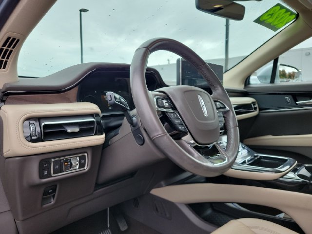 Used 2023 Lincoln Nautilus Reserve FWD image 6