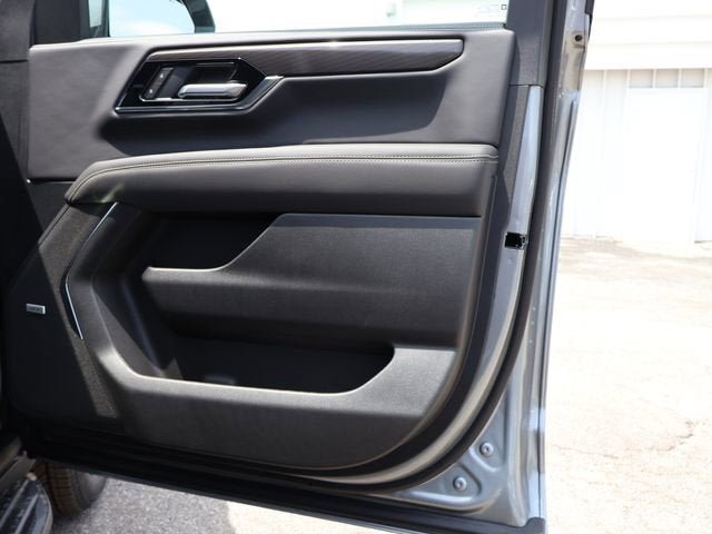 New 2026 GMC Yukon XL Elevation w/ Elevation Premium Package AWD/4WD image 11