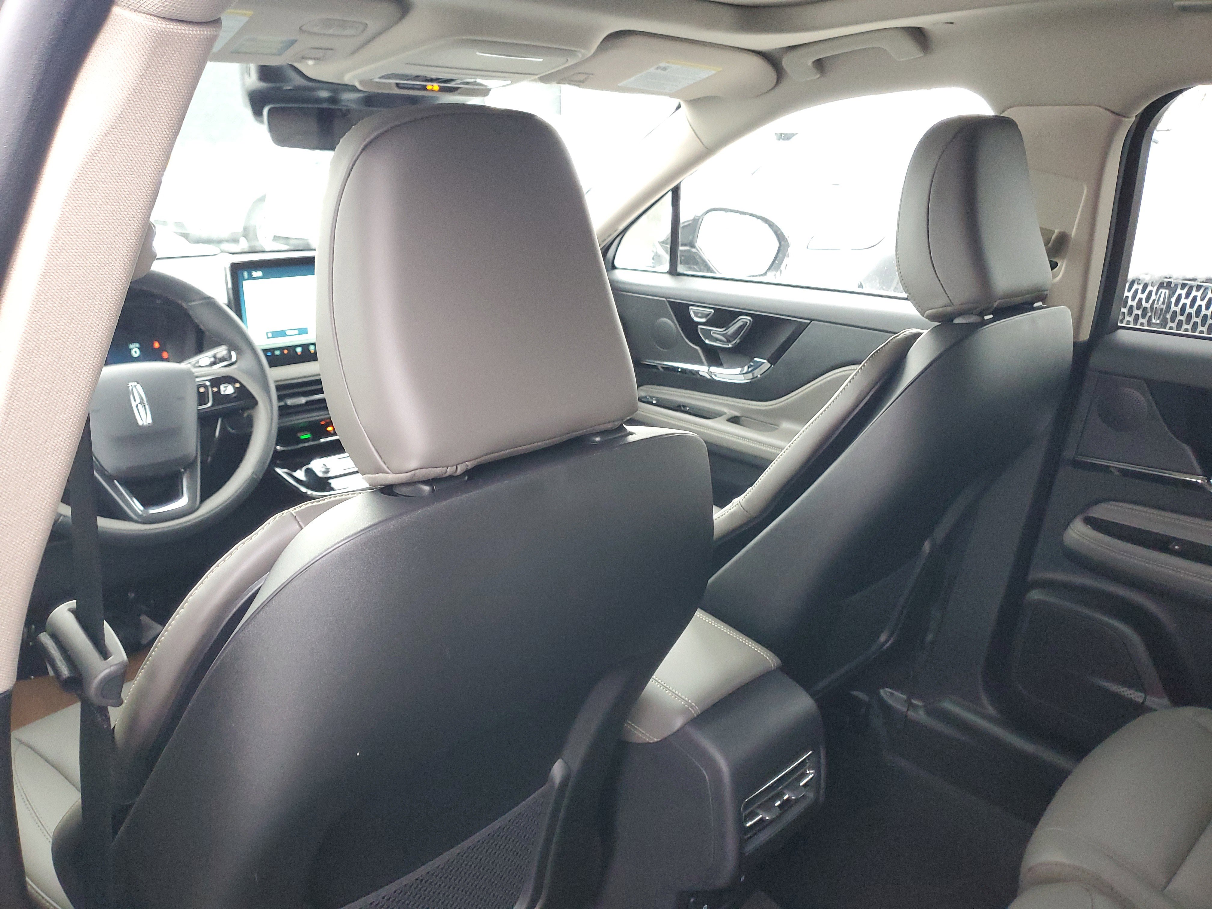 New 2026 Lincoln Corsair Premiere image 26