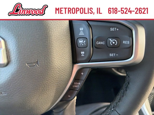 New 2026 RAM 1500 4x4 Crew Cab image 18