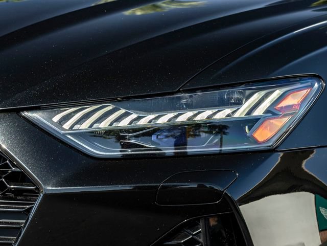 Certified 2023 Audi RS 6 w/ Executive Package AWD/4WD image 3