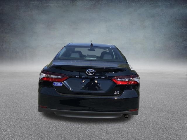 Used 2022 Toyota Camry LE w/ Cold Weather Package AWD/4WD image 5