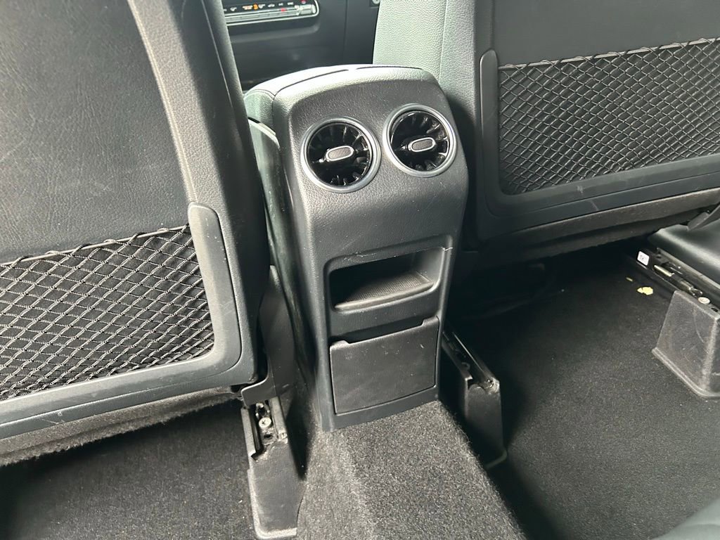 Used 2025 Mercedes-Benz GLA 250 4MATIC image 18