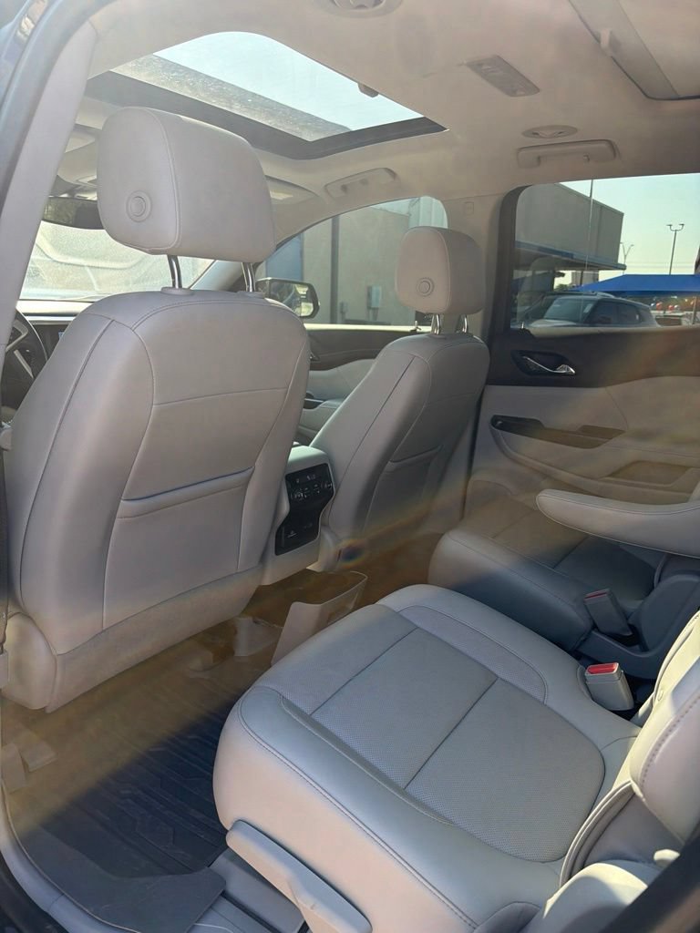 Used 2020 GMC Acadia SLT w/ Driver Alert Package II FWD image 5