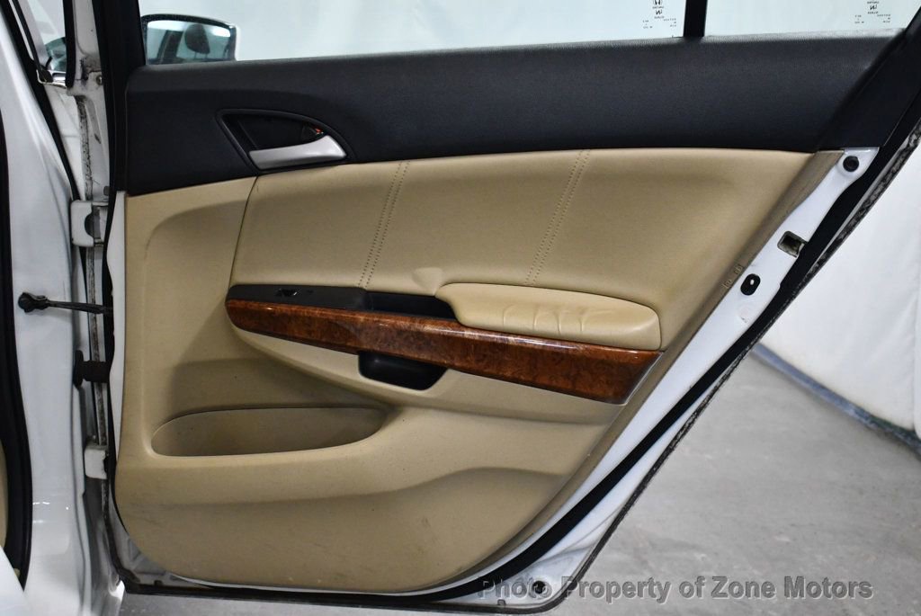 Used 2011 Honda Accord EX-L image 17