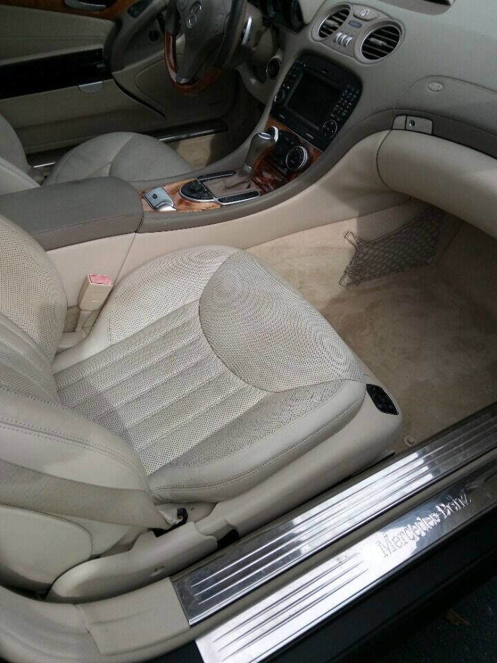 Used 2012 Mercedes-Benz SL 550 image 12