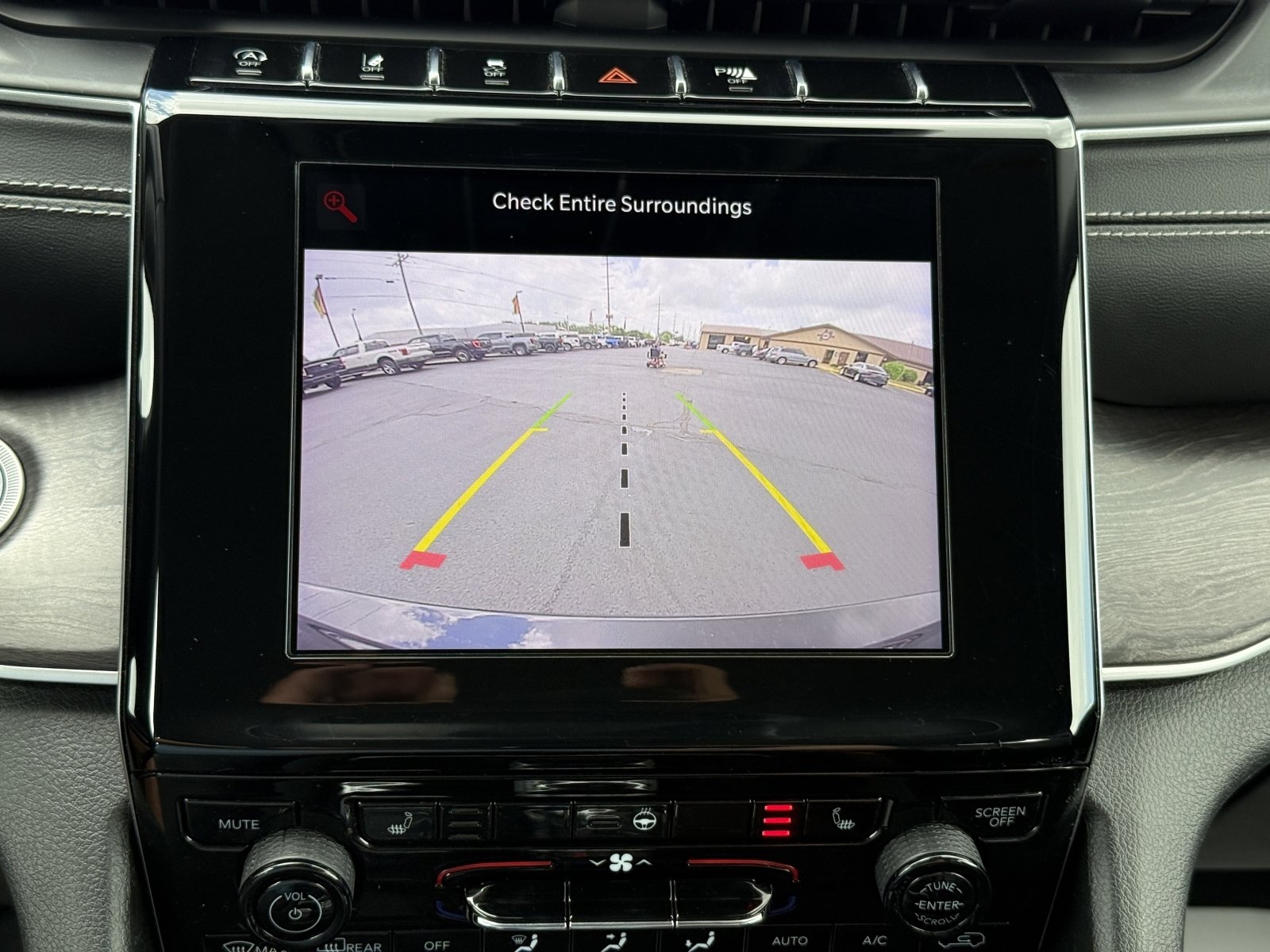 Used 2021 Jeep Grand Cherokee L Limited image 27