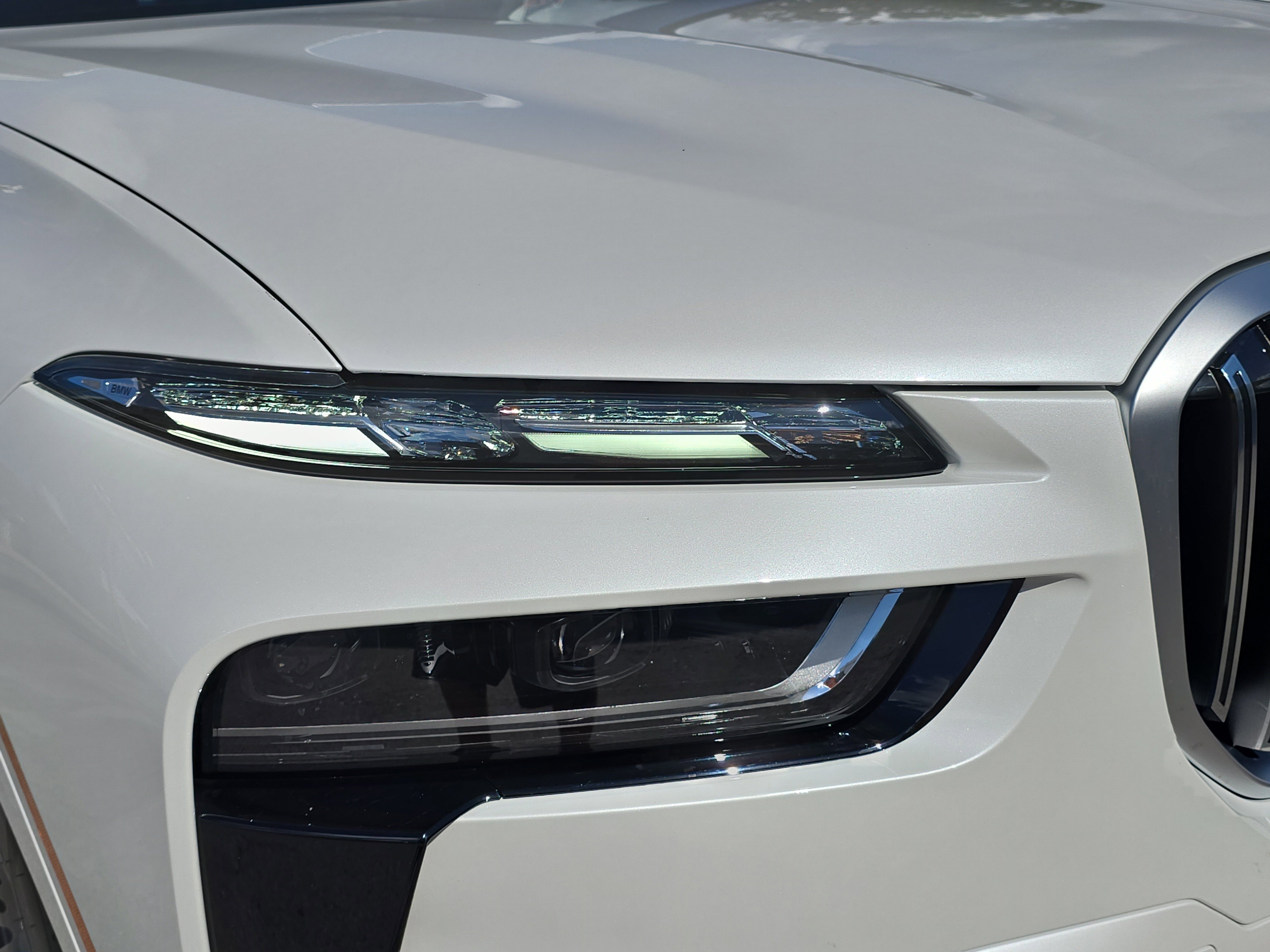 New 2026 BMW ALPINA XB7 image 7