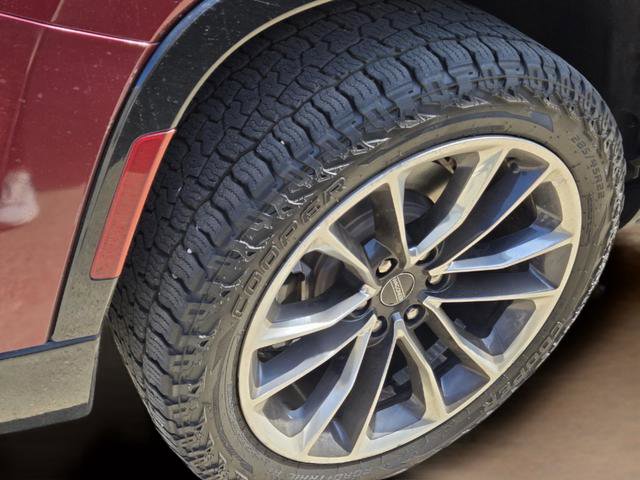 Used 2022 Jeep Wagoneer Series III w/ Premium Group I AWD/4WD image 34