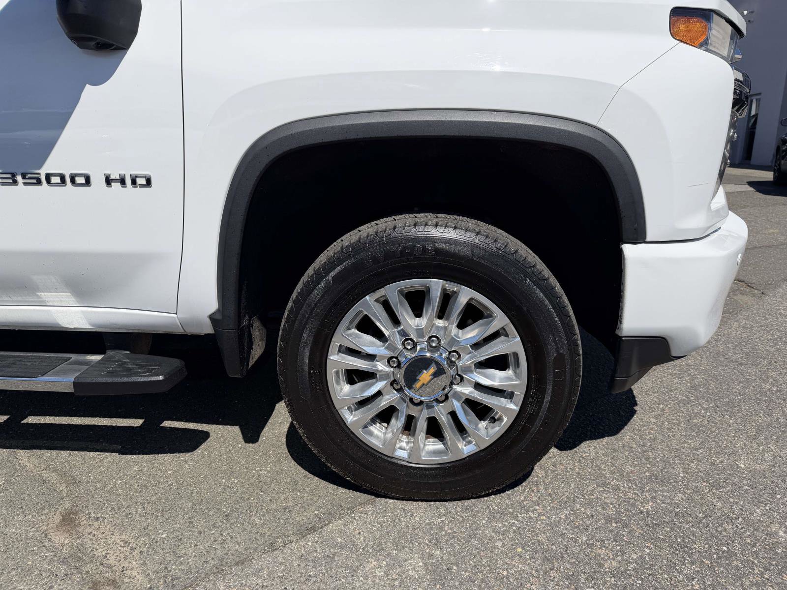 Used 2022 Chevrolet Silverado 3500 High Country w/ Safety Package II image 6