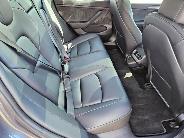 Used 2023 Tesla Model 3 Standard Range image 16