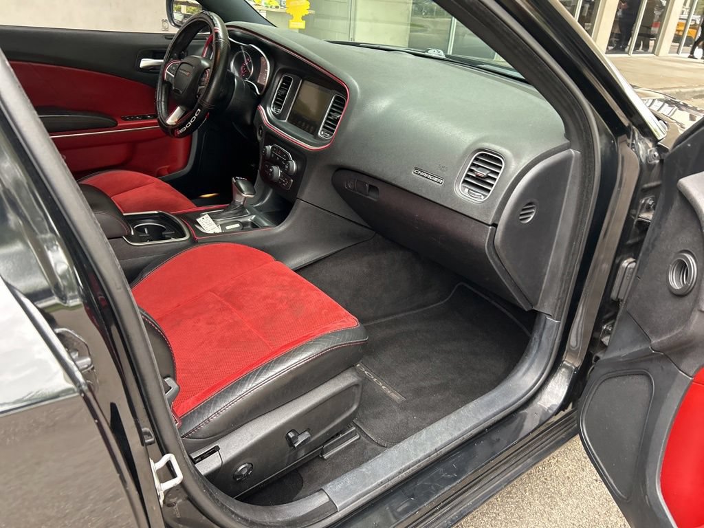 Used 2015 Dodge Charger R/T RWD image 24