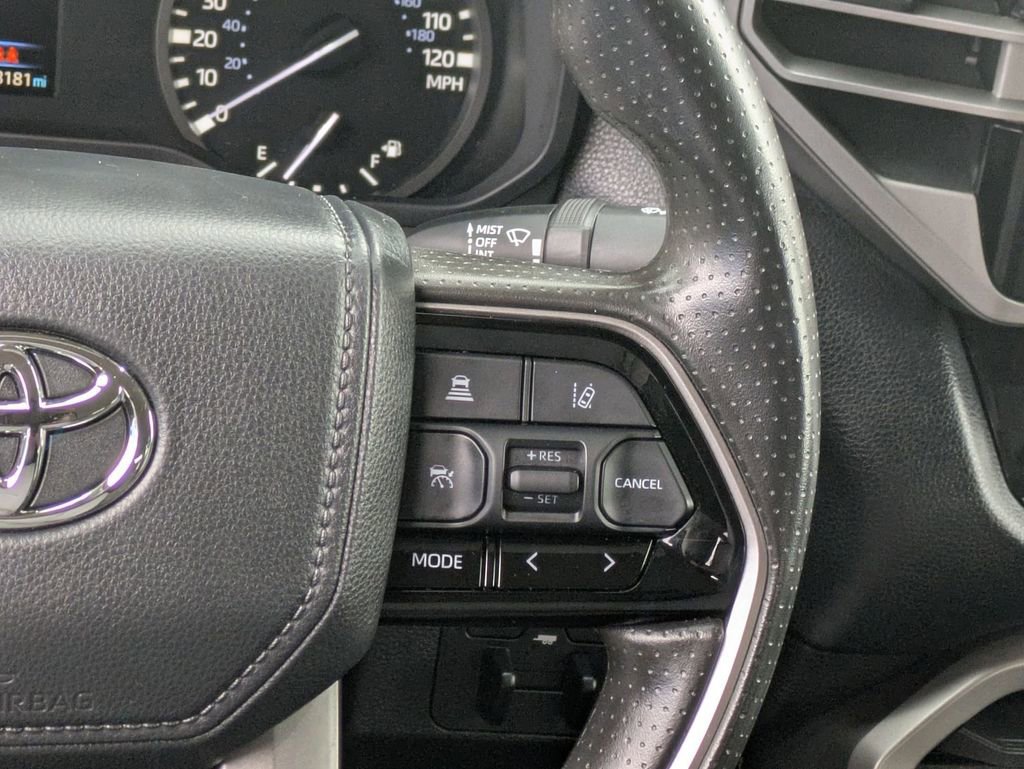 Used 2022 Toyota Tundra SR5 w/ SR5 Convenience Package image 14
