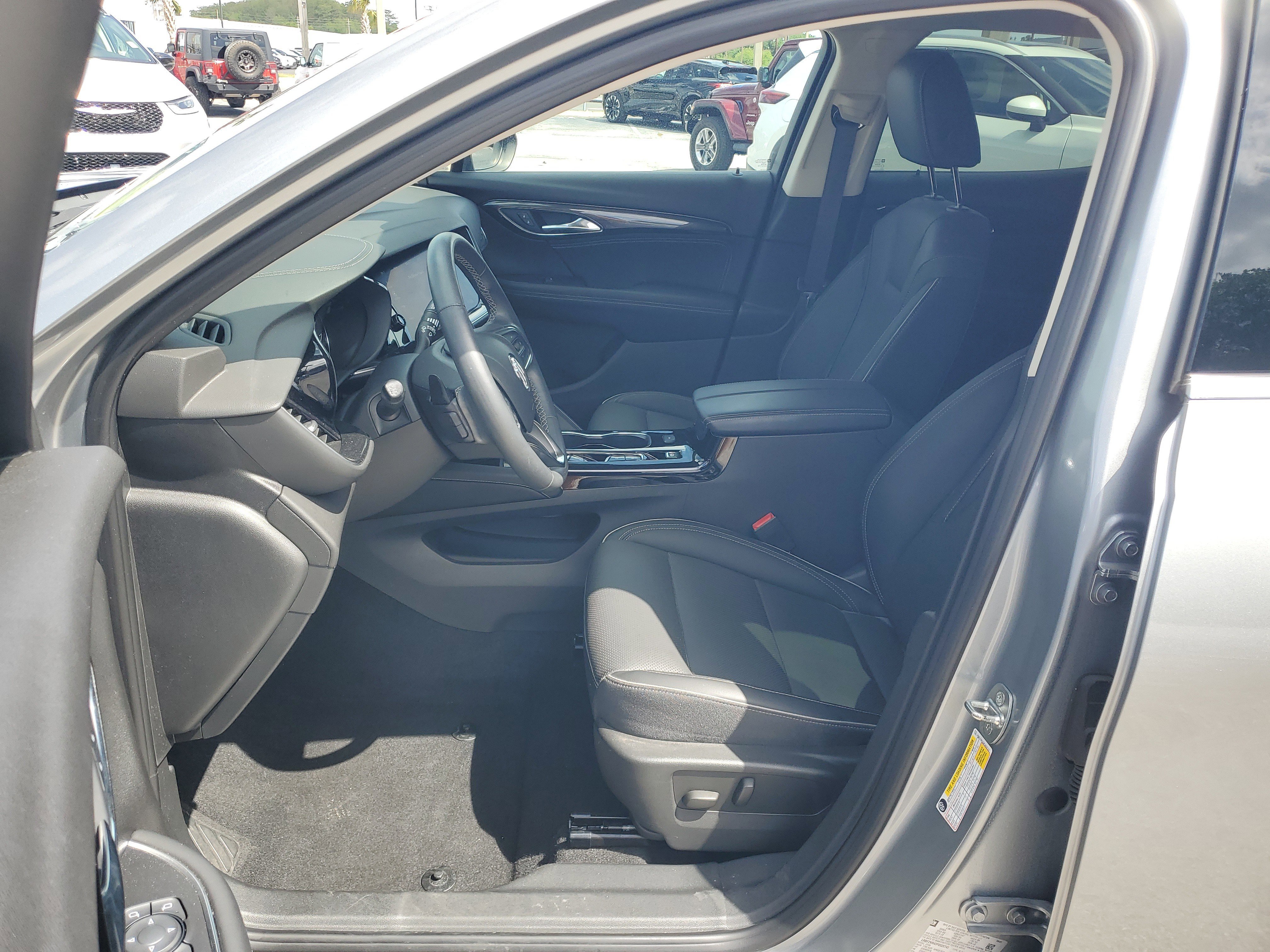 Used 2023 Buick Envision Essence FWD image 14