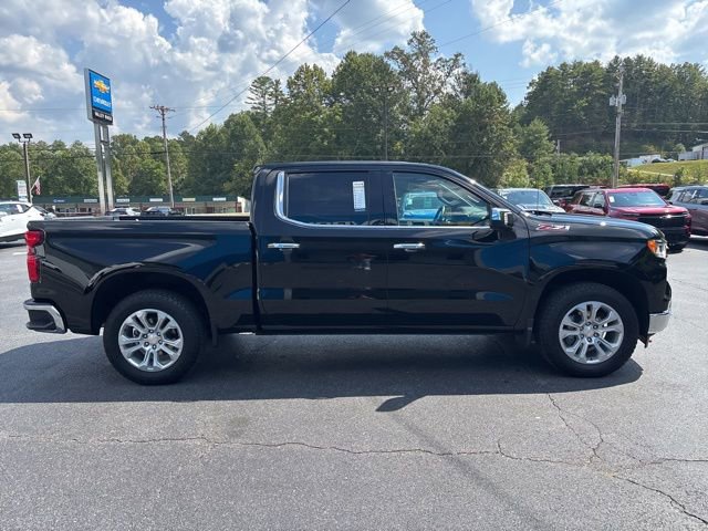 Used 2025 Chevrolet Silverado 1500 LTZ w/ LTZ Premium Package image 3