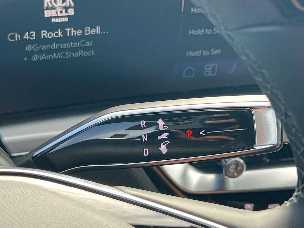 New 2025 Cadillac Lyriq Luxury image 16