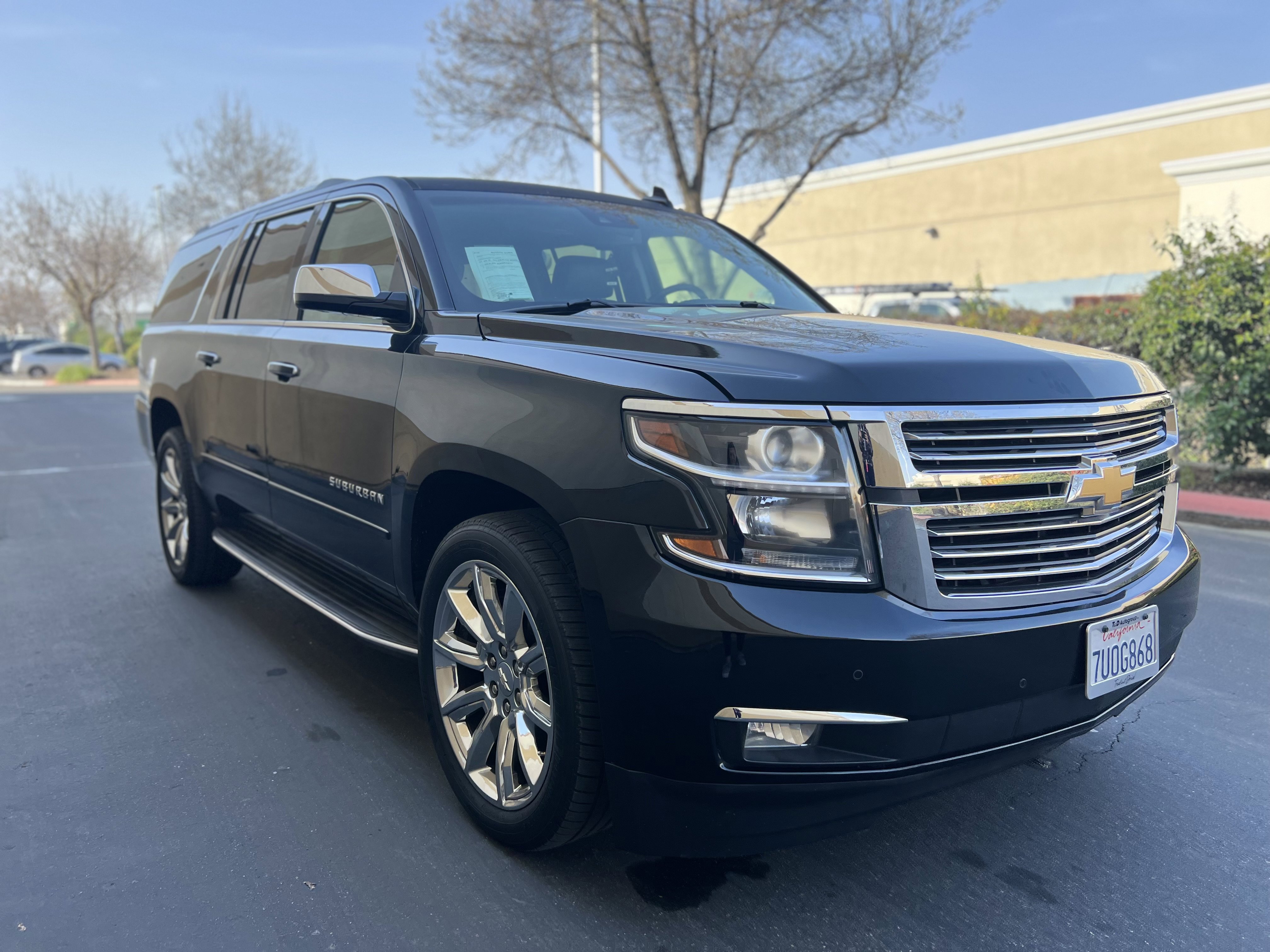 Used 2017 Chevrolet Suburban Premier image 7