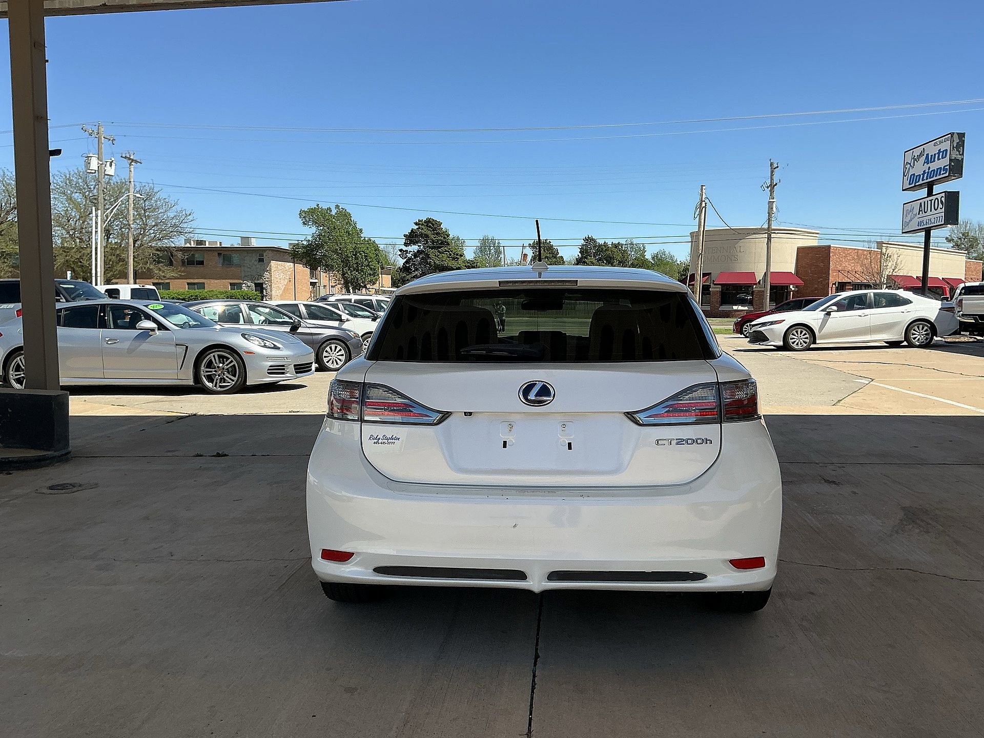 Used 2012 Lexus CT 200h Premium w/ Leather Pkg FWD image 6