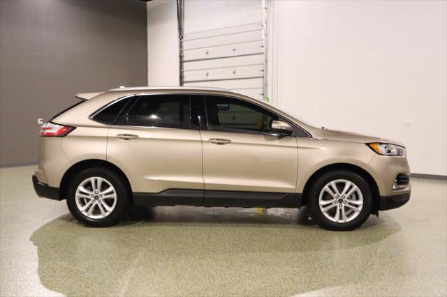 Used 2020 Ford Edge SEL w/ Convenience Package FWD image 11