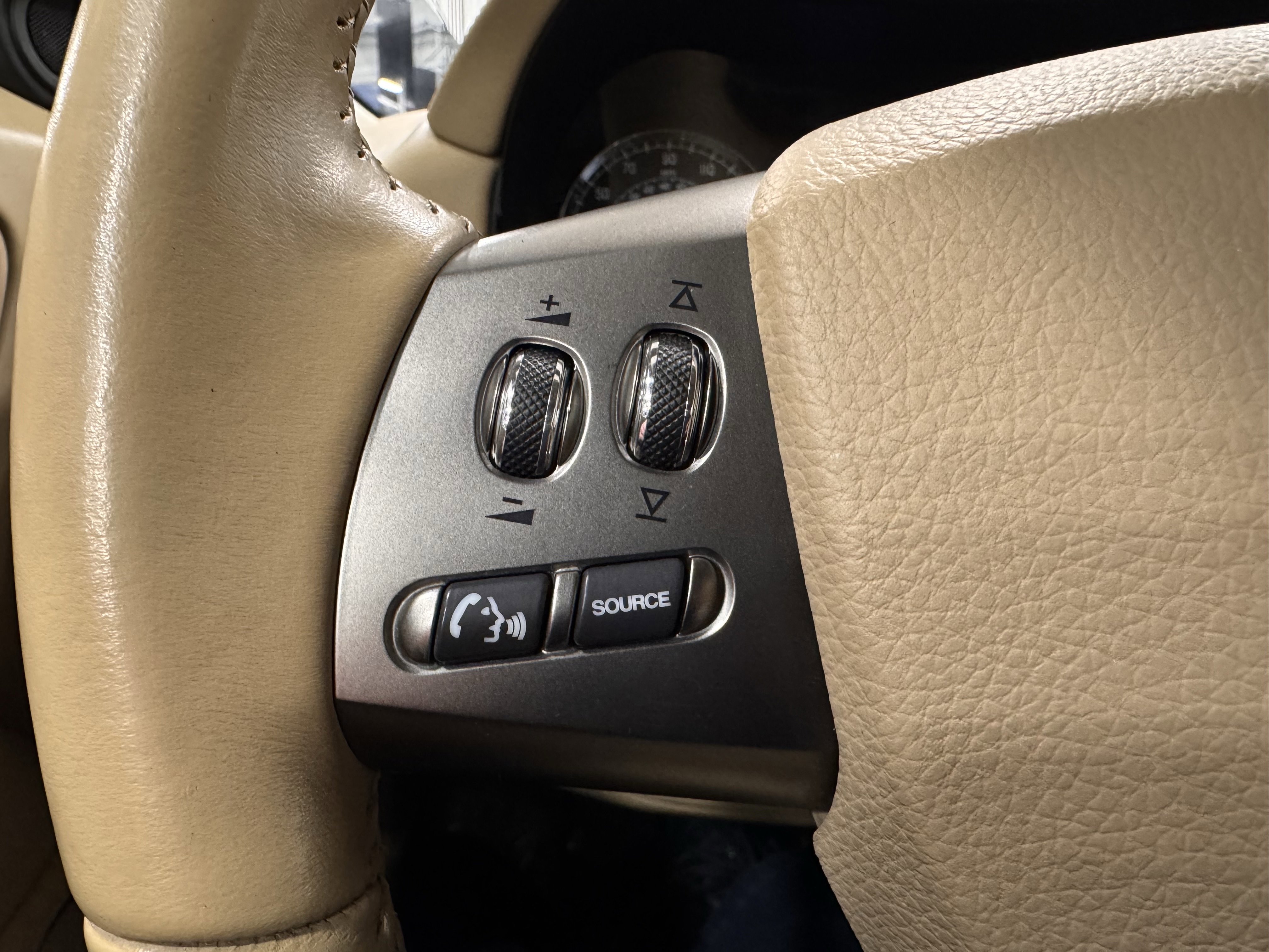 Used 2007 Jaguar XKR R image 12