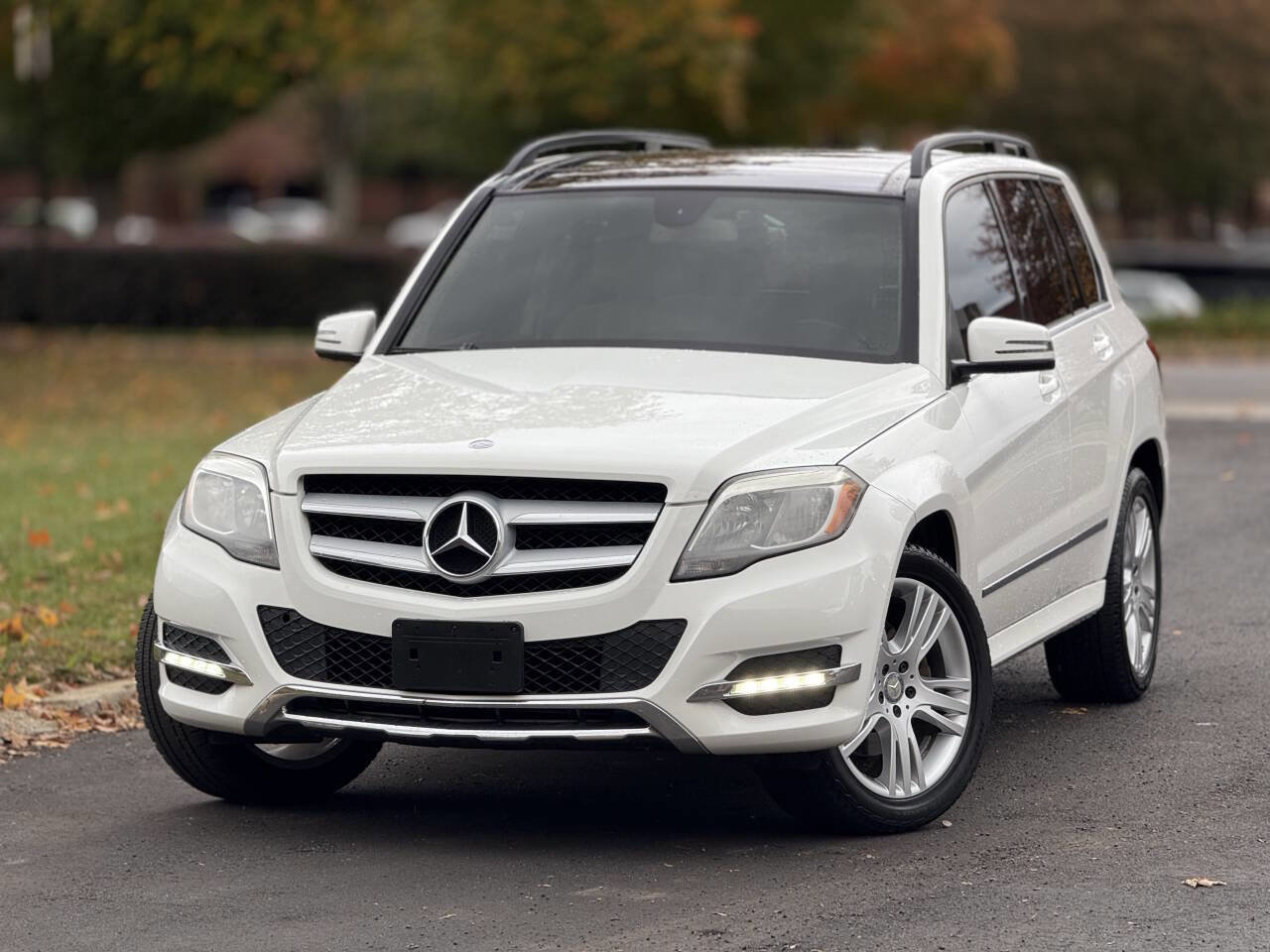 Used 2013 Mercedes-Benz GLK 350 4MATIC image 1